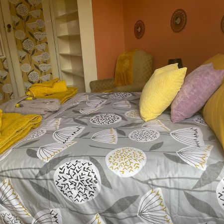 דירות אשר Peaceful Retreat Hideaway Surrey מראה חיצוני תמונה