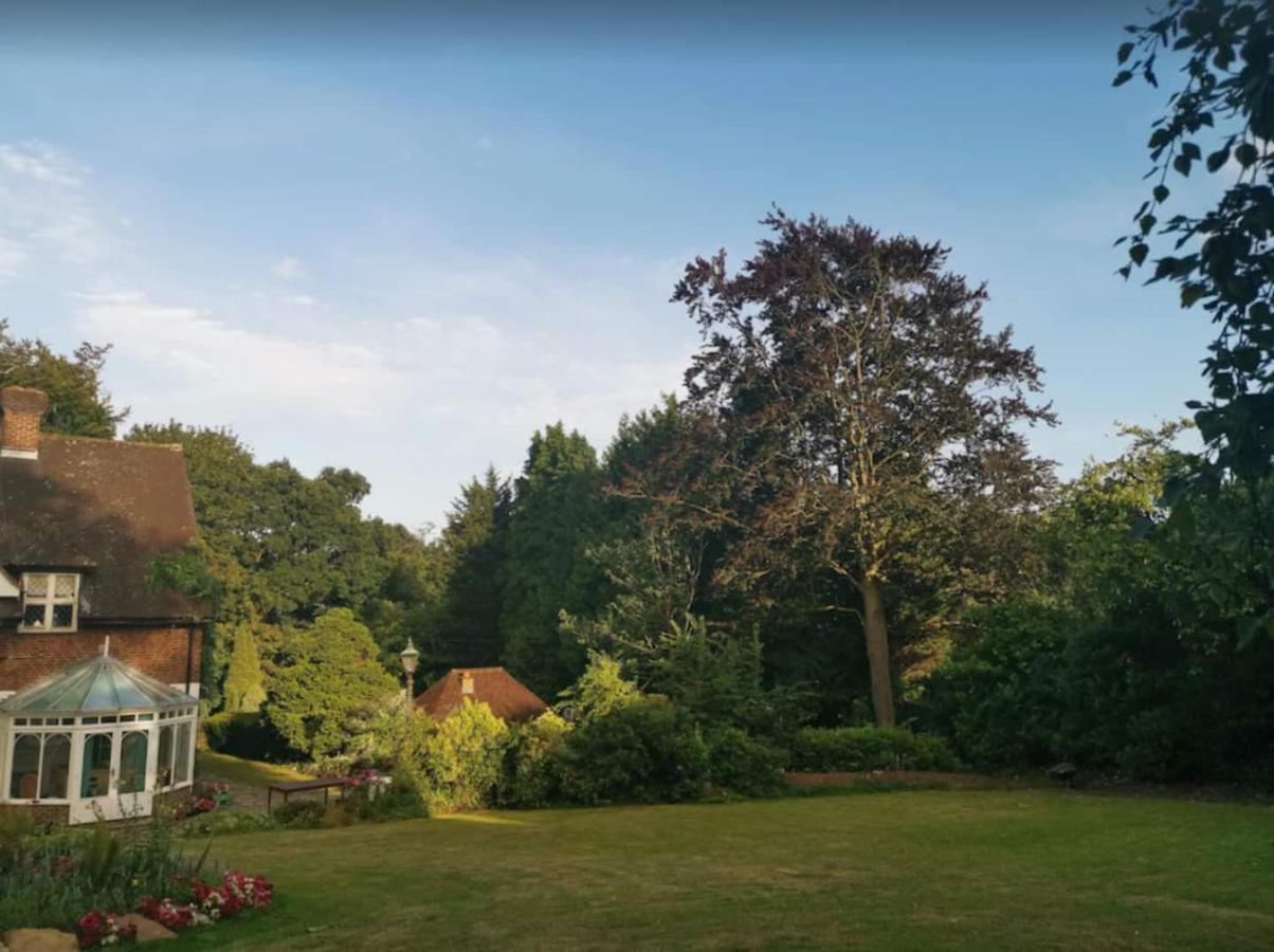 דירות אשר Peaceful Retreat Hideaway Surrey מראה חיצוני תמונה
