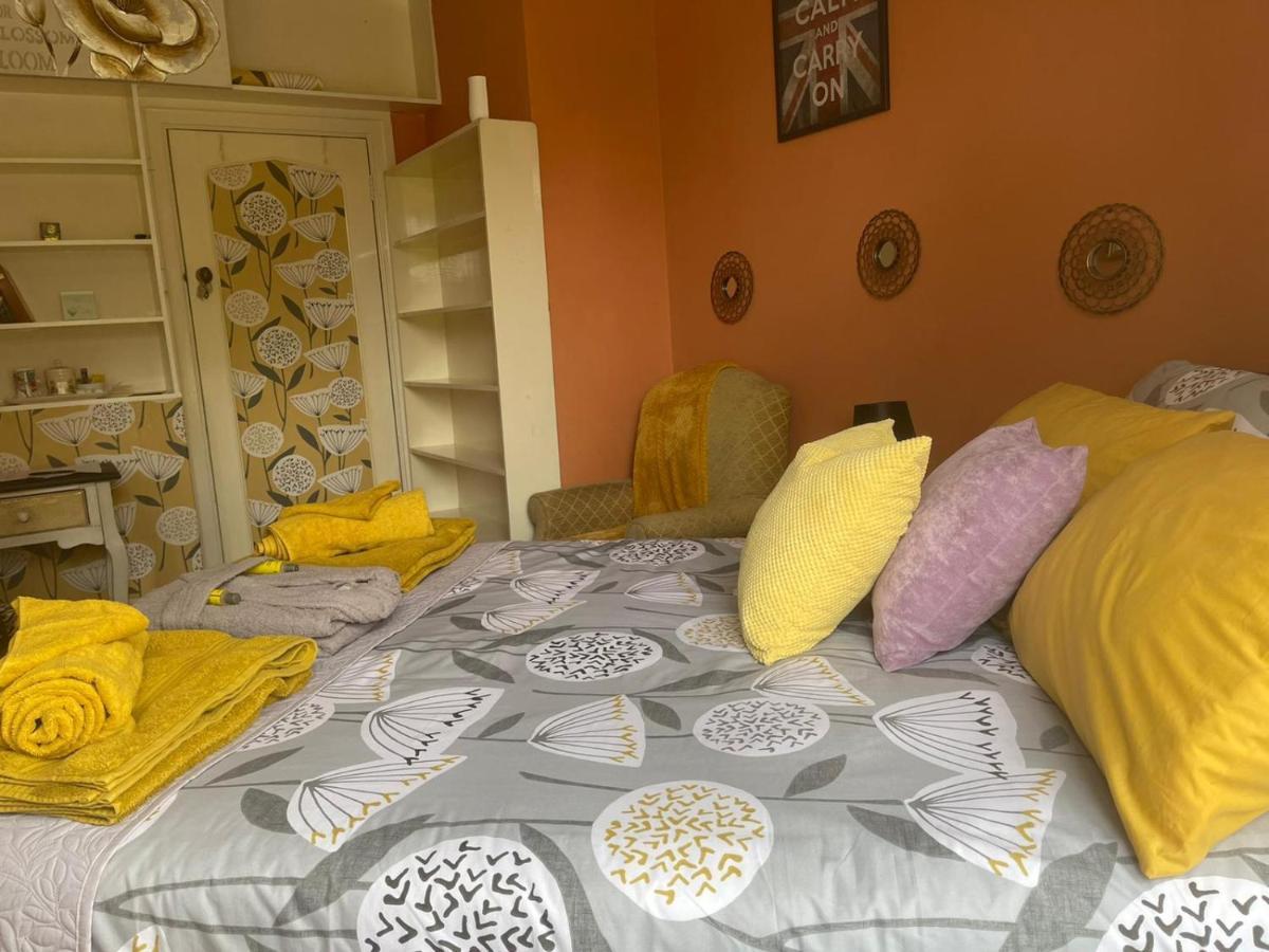 דירות אשר Peaceful Retreat Hideaway Surrey מראה חיצוני תמונה